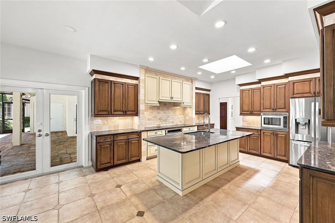 3 Bed Pool Home for Sale in Mahogany Run, photo 9