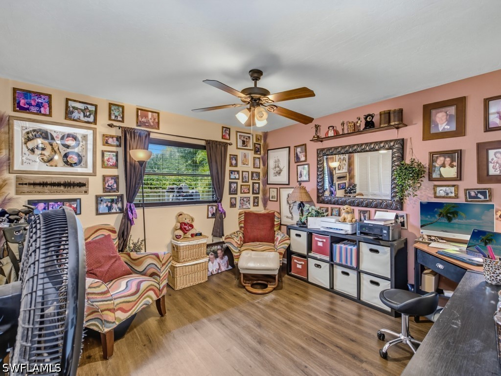 3 Bed SingleFamilyResidence for Sale in Naples, photo 9