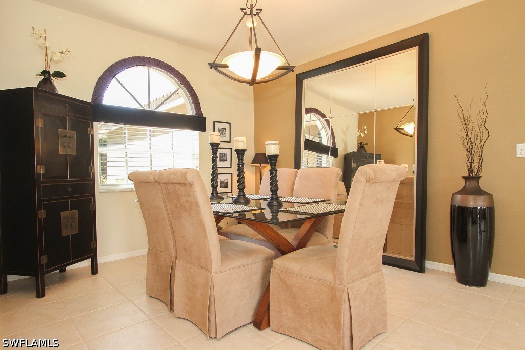 3 Bed Pool Home for Sale in Highland Woods, photo 9