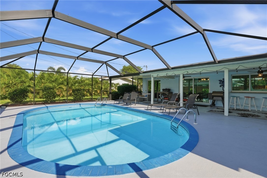 3 Bed Pool Home for Sale in Cape Coral, photo 9