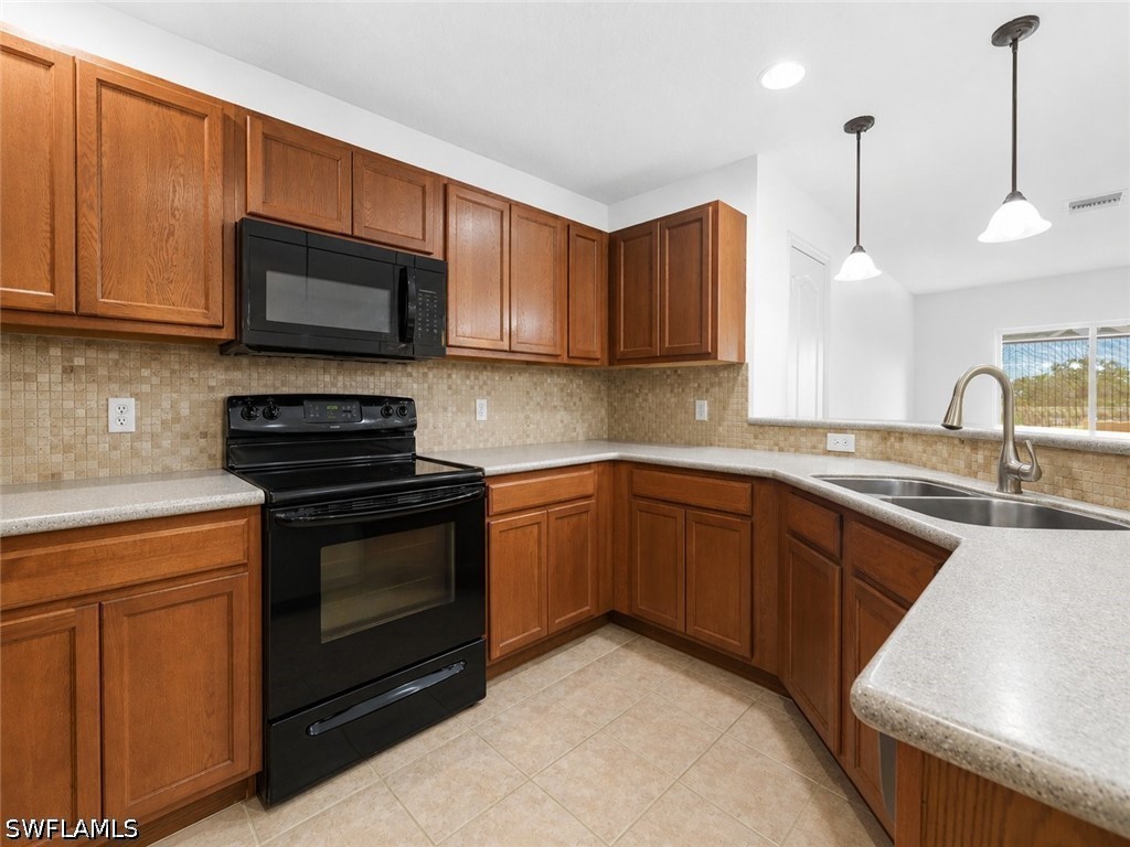 3 Bed Waterfront Home for Sale in Bayshore Commons, photo 9