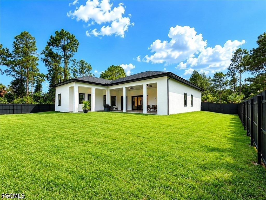 4 Bed SingleFamilyResidence for Sale in Lehigh Acres, photo 9