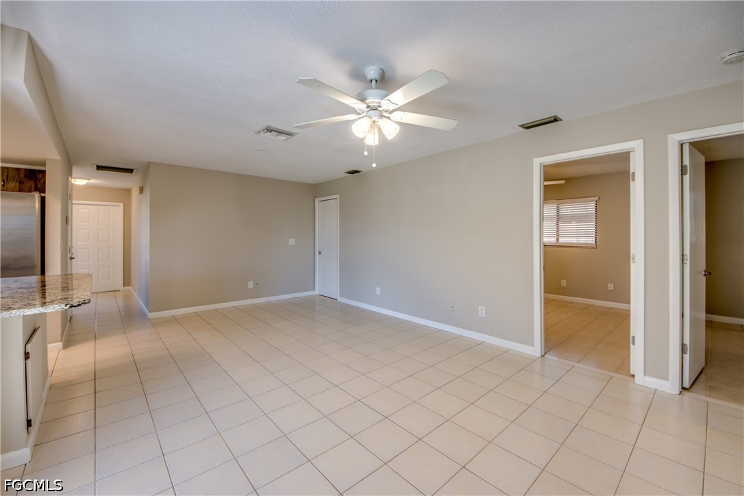 3 Bed SingleFamilyResidence for Sale in Cape Coral, photo 9