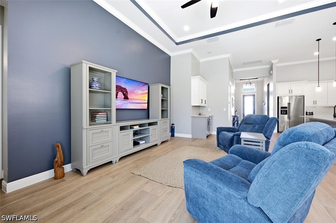 4 Bed Pool Home for Sale in Naples, photo 9