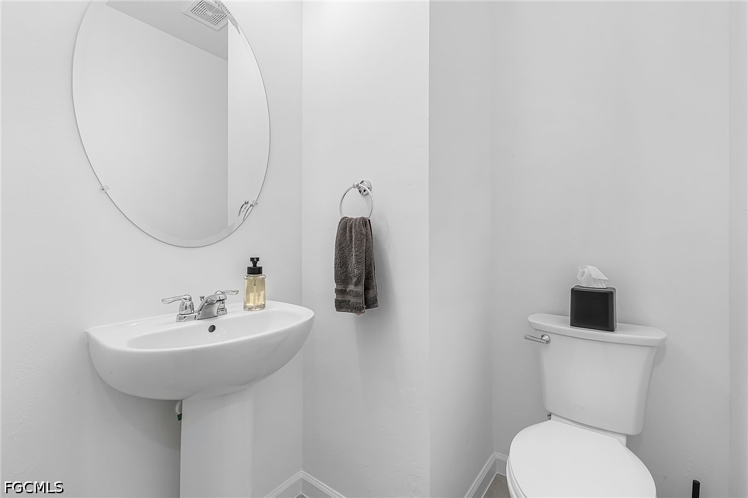 3 Bed Townhouse for Sale in Cape Coral, photo 9