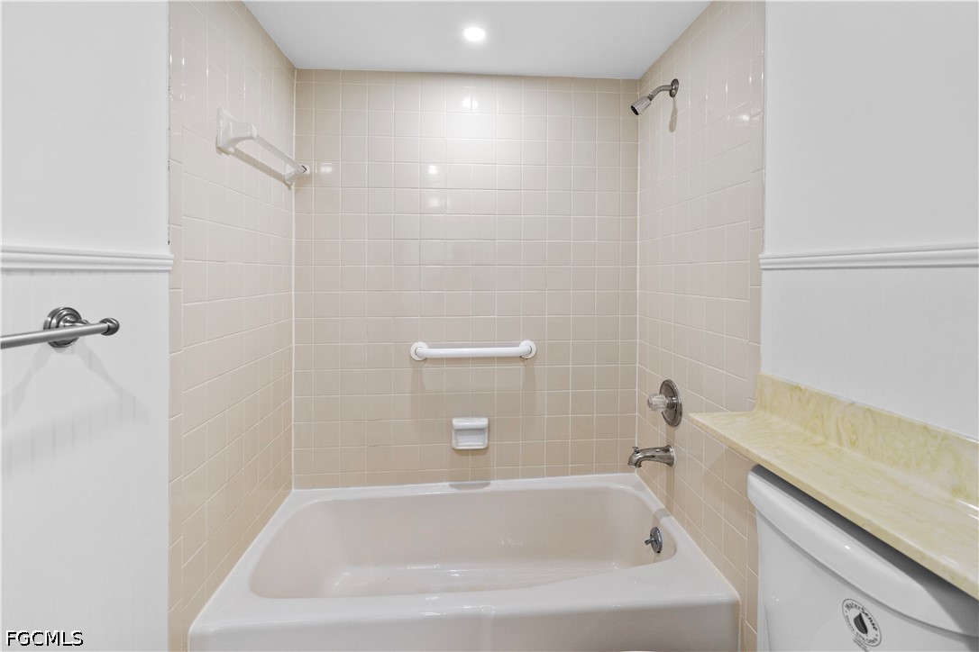 2 Bed Condominium for Sale in Sparrowood, photo 9