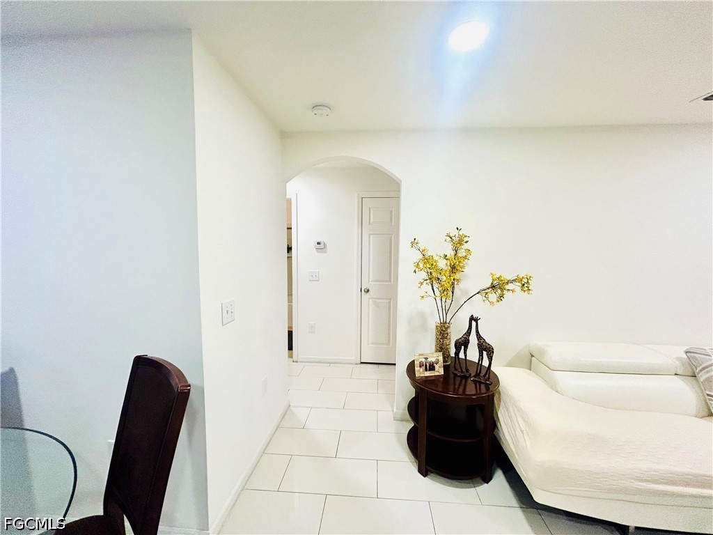3 Bed SingleFamilyResidence for Sale in Shadow Lakes, photo 9