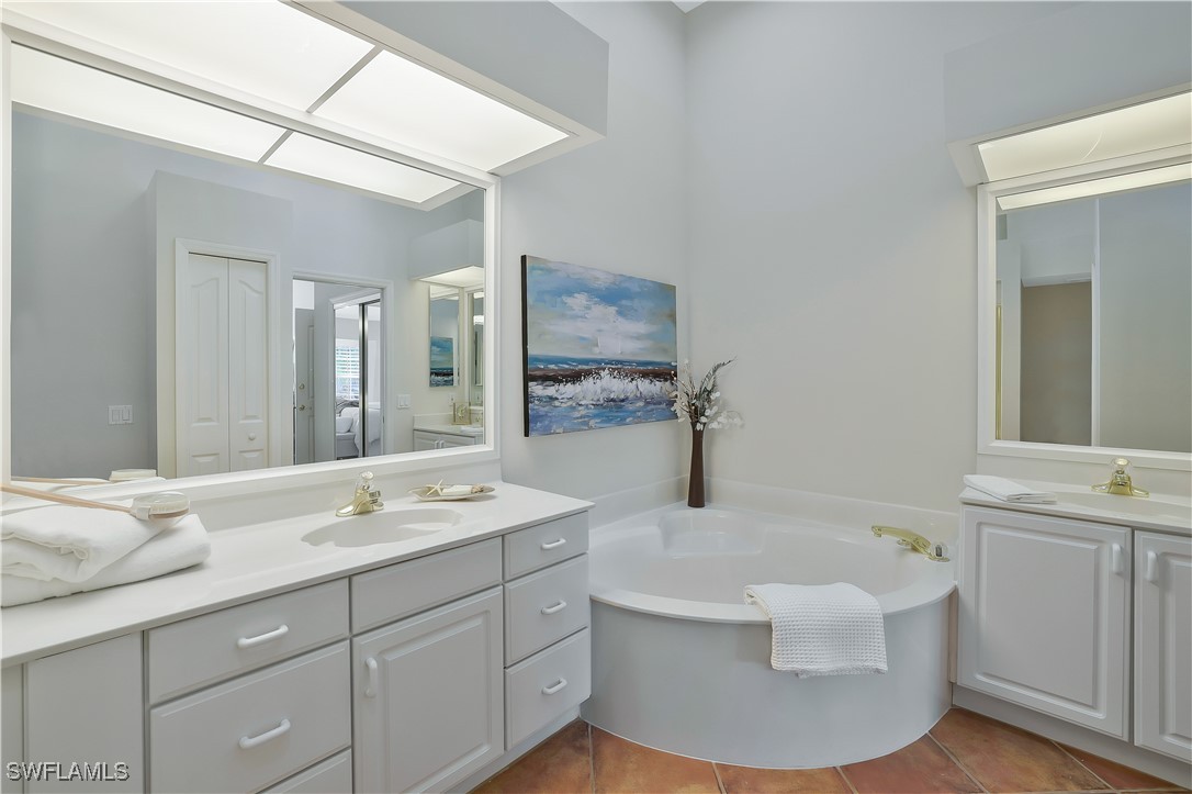 3 Bed Waterfront Home for Sale in Naples, photo 10