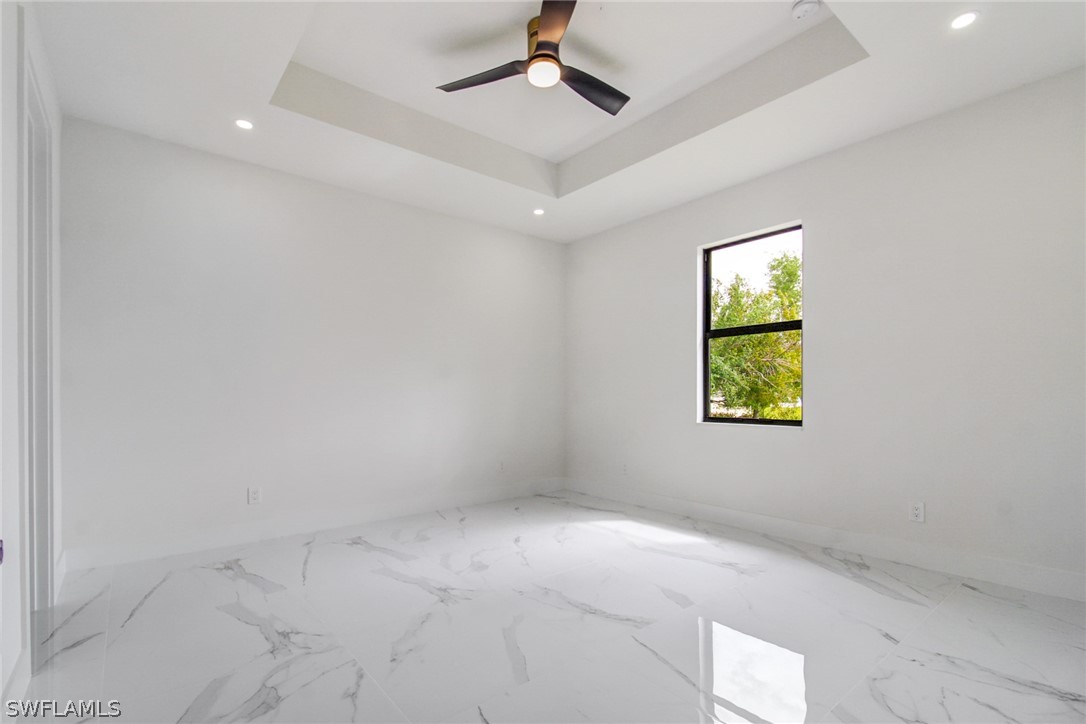 3 Bed SingleFamilyResidence for Sale in Cape Coral, photo 10