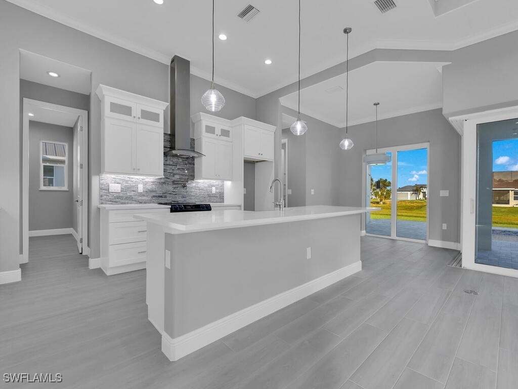 3 Bed Pool Home for Sale in Pine Valley, photo 10