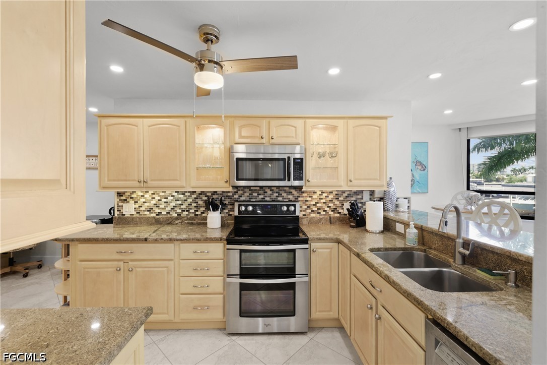 3 Bed Waterfront Home for Sale in Gulf Cove, photo 10