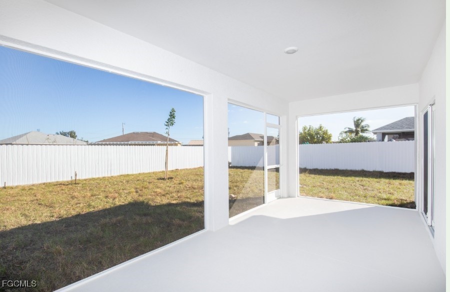 4 Bed SingleFamilyResidence for Sale in Cape Coral, photo 10