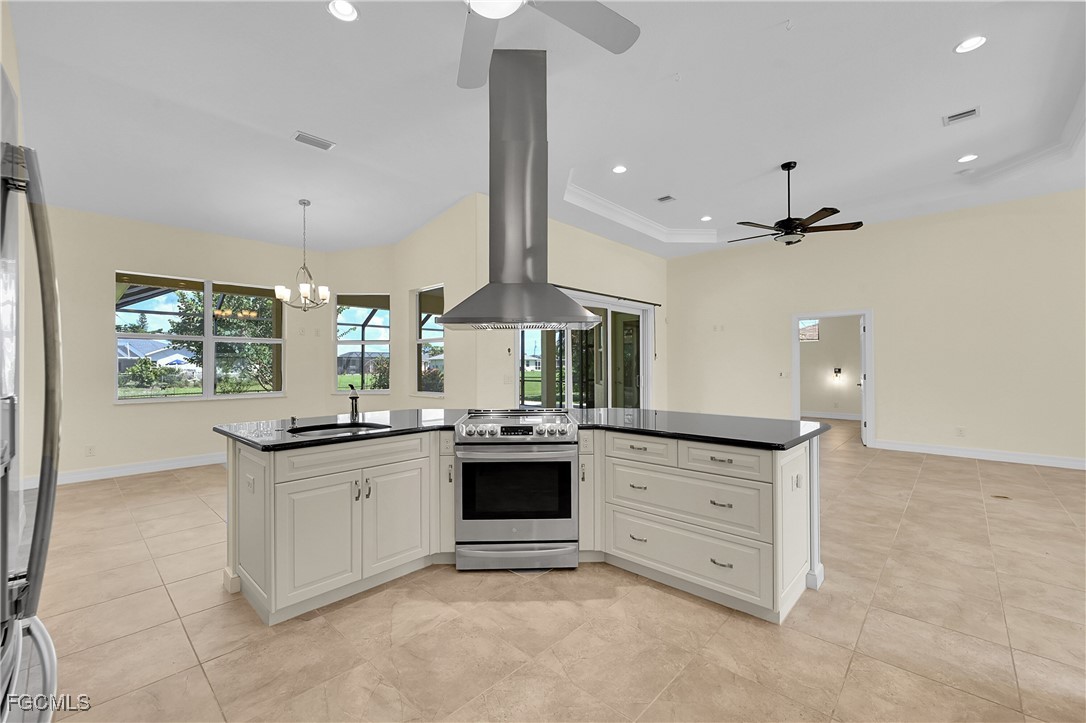 3 Bed Pool Home for Sale in Pinehurst, photo 10