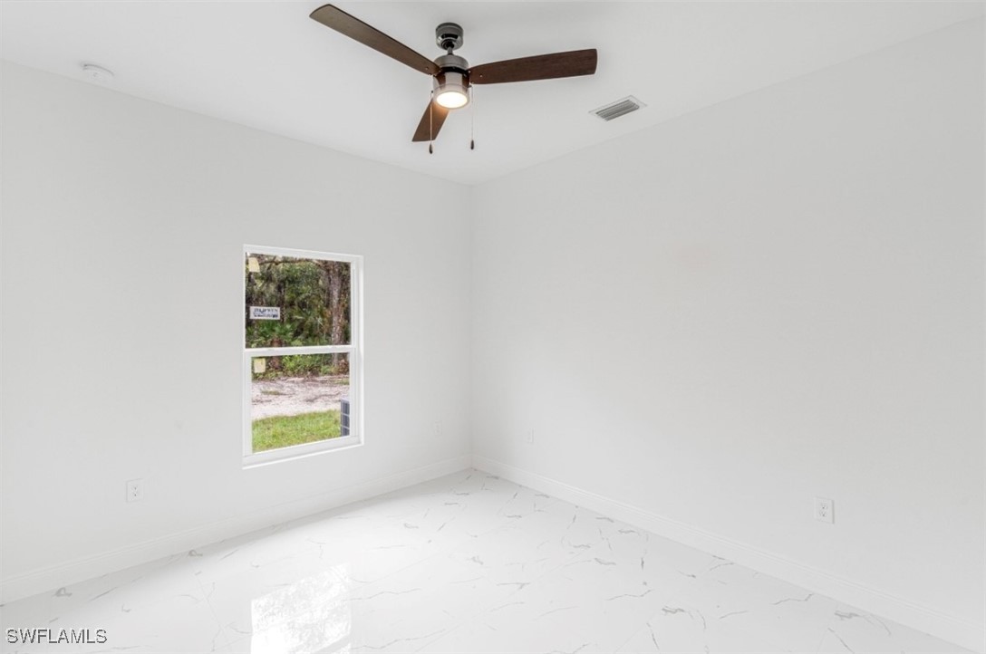 3 Bed SingleFamilyResidence for Sale in Naples, photo 10