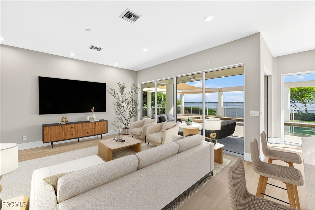 4 Bed Pool Home for Sale in North Fort Myers, photo 10