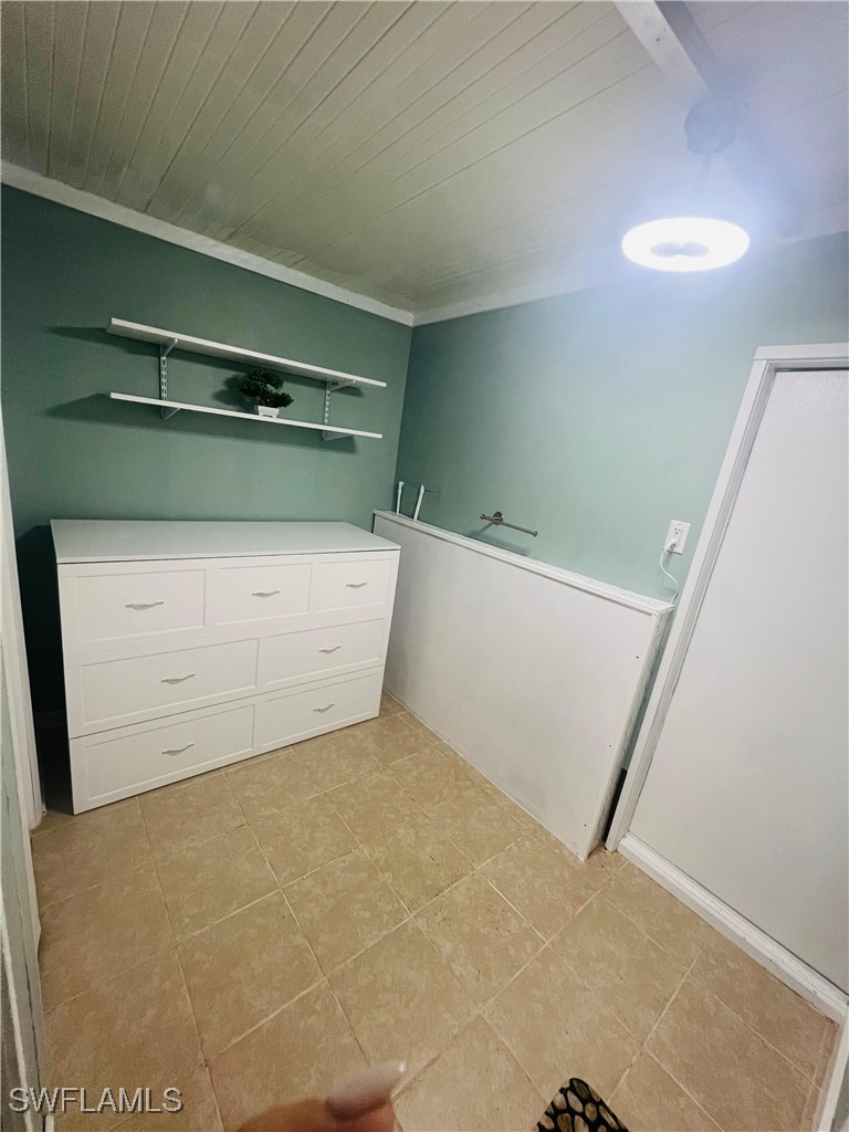 1 Bed ManufacturedHome for Sale in Naples, photo 10
