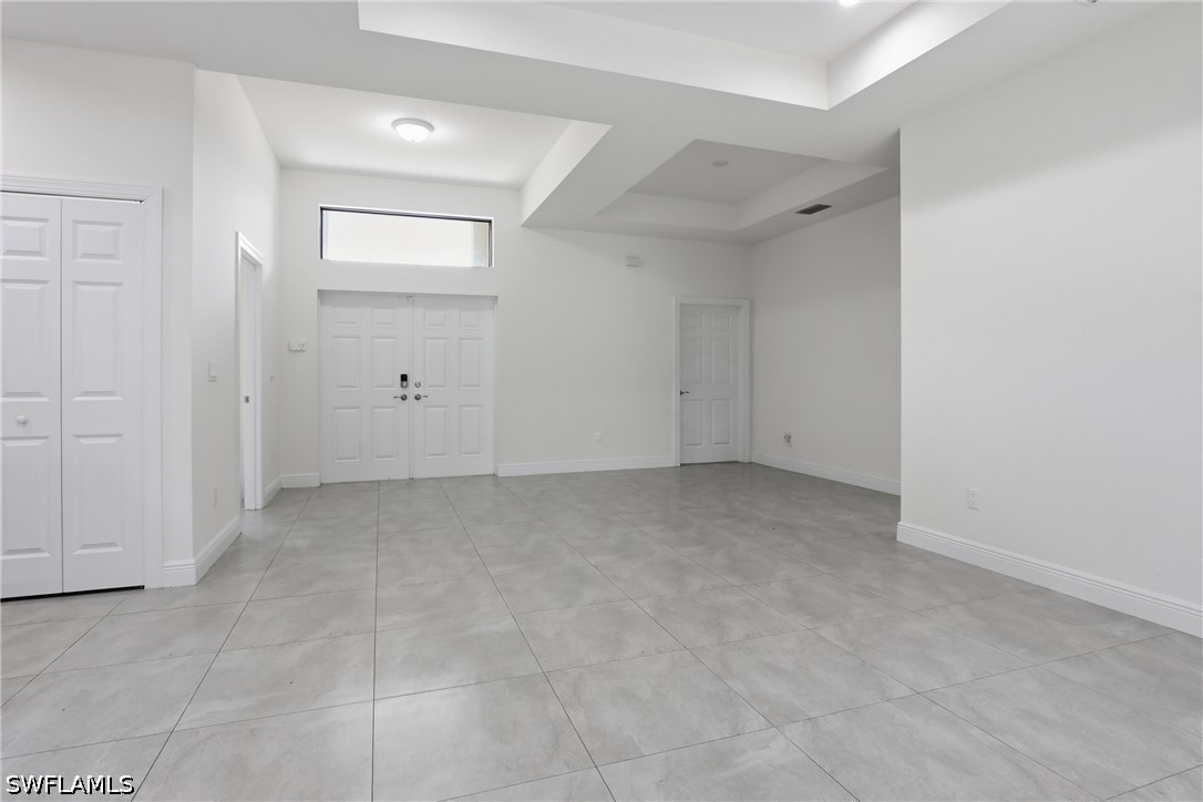 3 Bed SingleFamilyResidence for Sale in Naples, photo 10