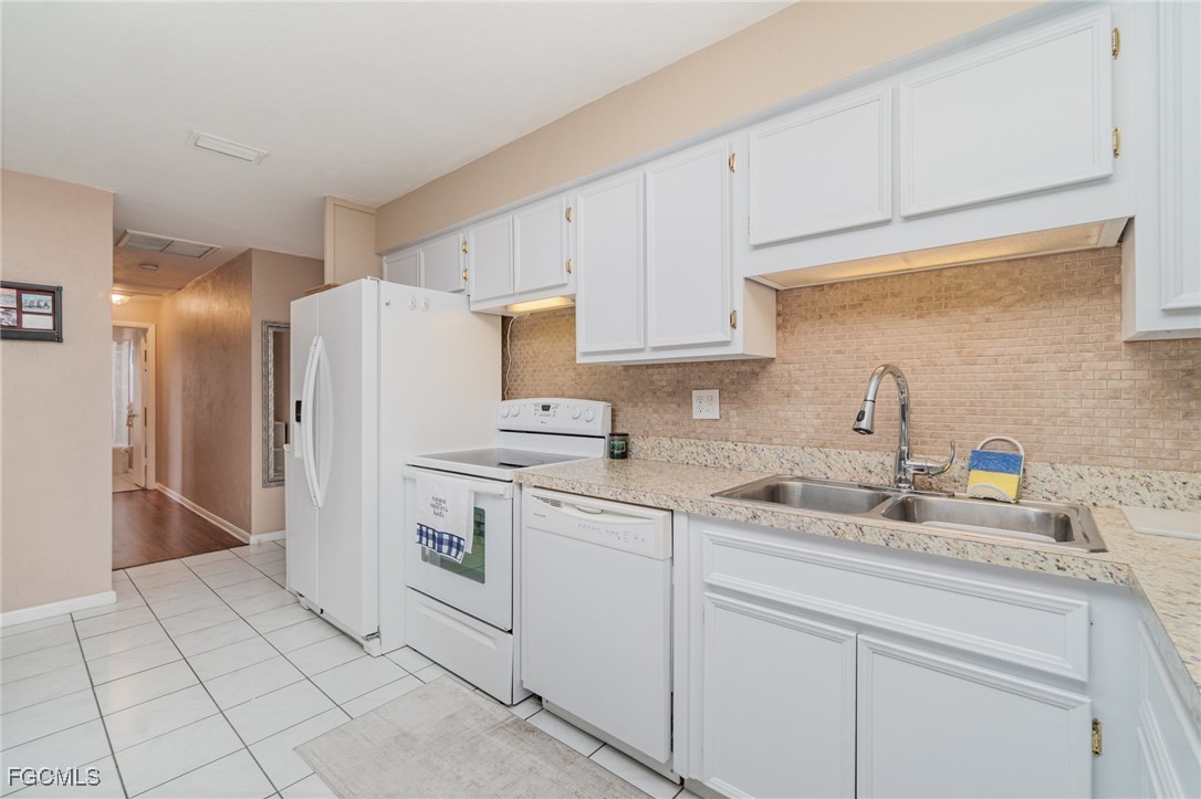 2 Bed Waterfront Home for Sale in Cape Coral, photo 10