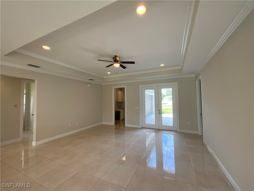3 Bed SingleFamilyResidence for Sale in Naples, photo 10