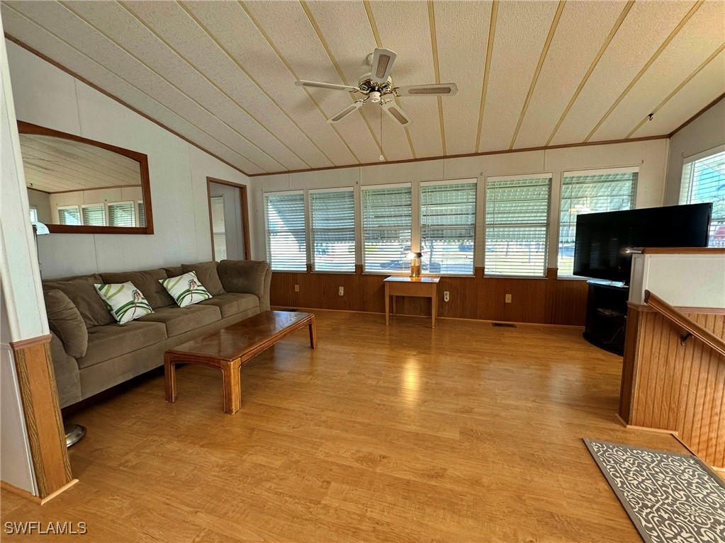 1 Bed ManufacturedHome for Sale in Estero, photo 10