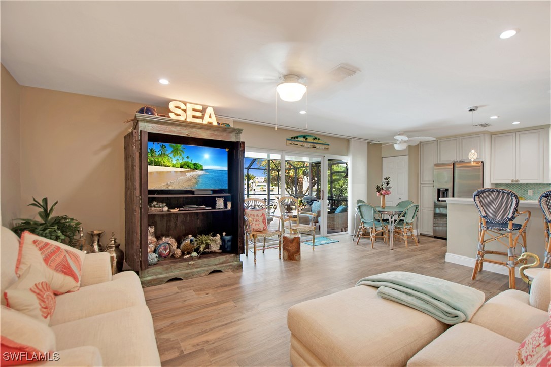 2 Bed Pool Home for Sale in Isles Of Capri, photo 10