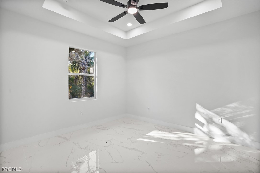 3 Bed SingleFamilyResidence for Sale in Port Charlotte, photo 10