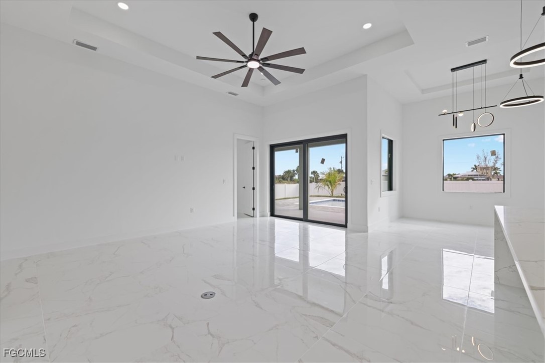 3 Bed SingleFamilyResidence for Sale in Port Charlotte, photo 10