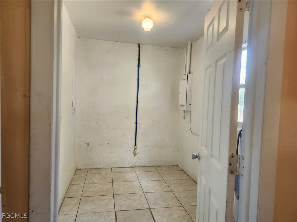 3 Bed SingleFamilyResidence for Sale in Fort Myers, photo 10