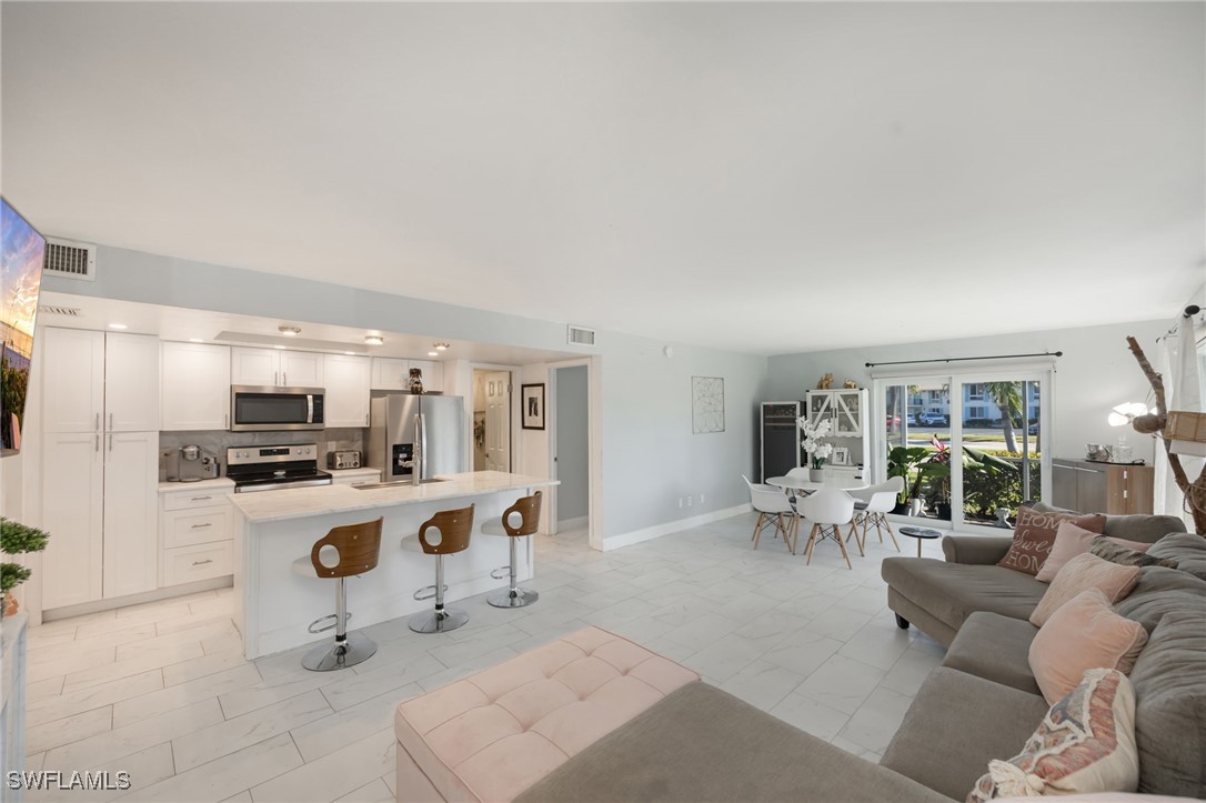2 Bed Condominium for Sale in Naples, photo 10