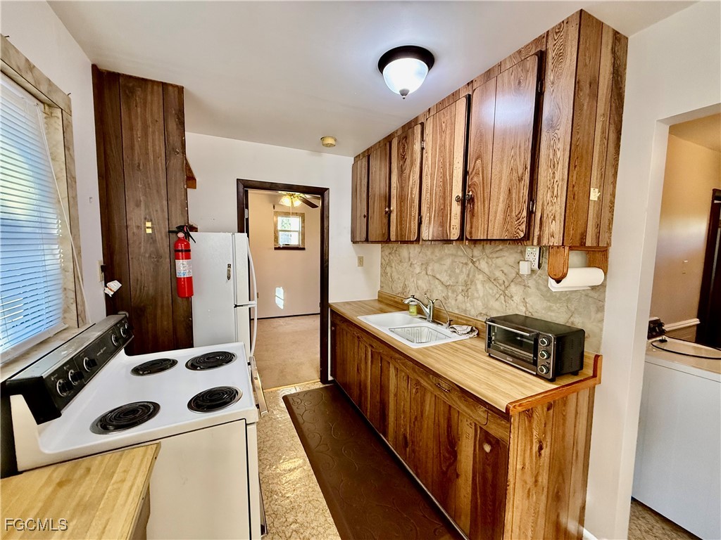 1 Bed SingleFamilyResidence for Sale in Lehigh Acres, photo 10