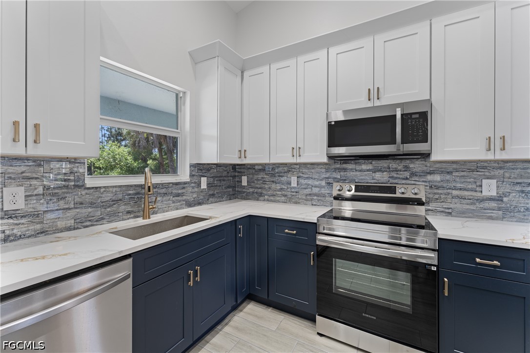 3 Bed SingleFamilyResidence for Sale in Lehigh Acres, photo 10