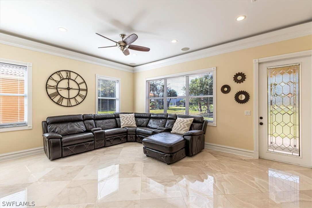 5 Bed SingleFamilyResidence for Sale in Naples, photo 10