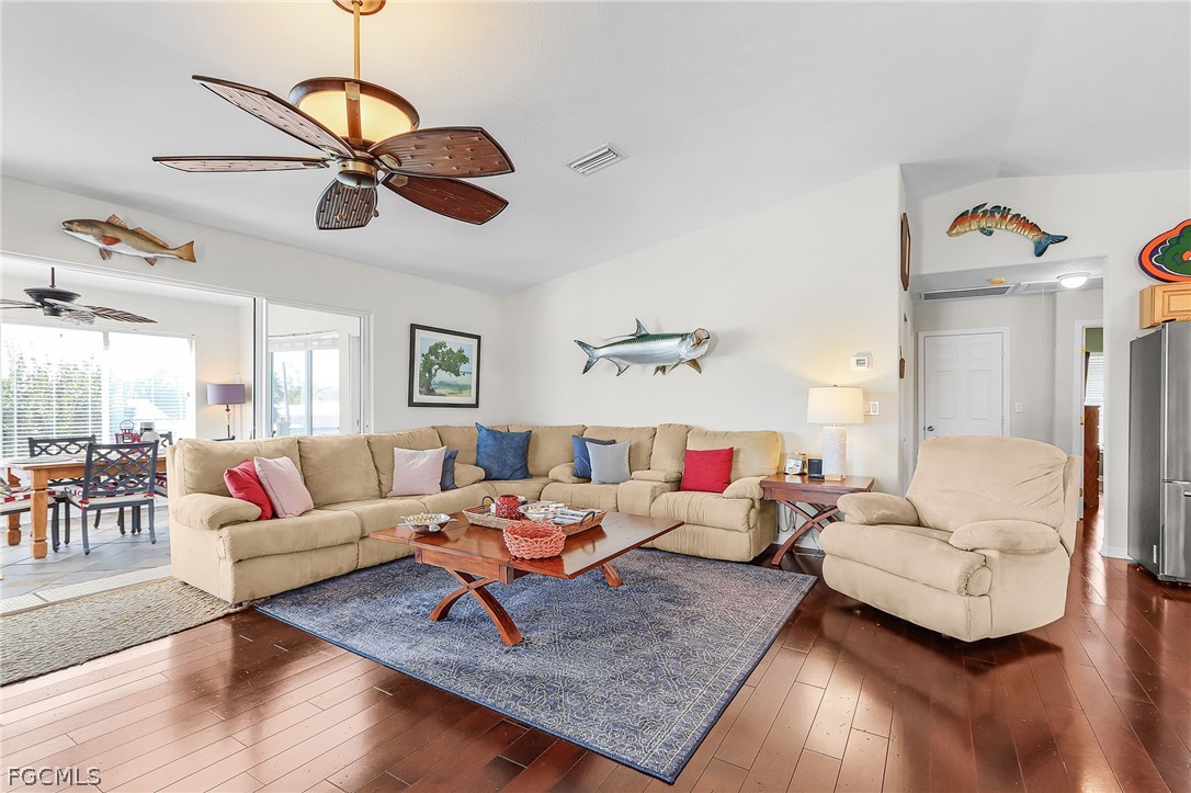 3 Bed Waterfront Home for Sale in Sandy Shoals, photo 10