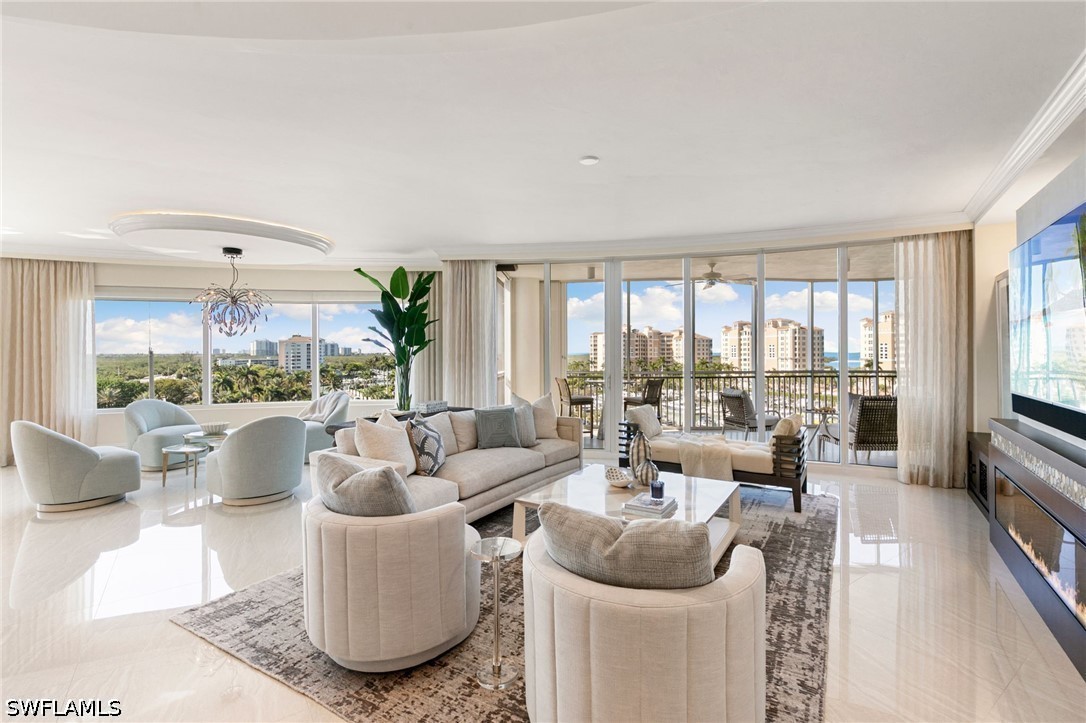 3 Bed Condominium for Sale in Aqua, photo 10