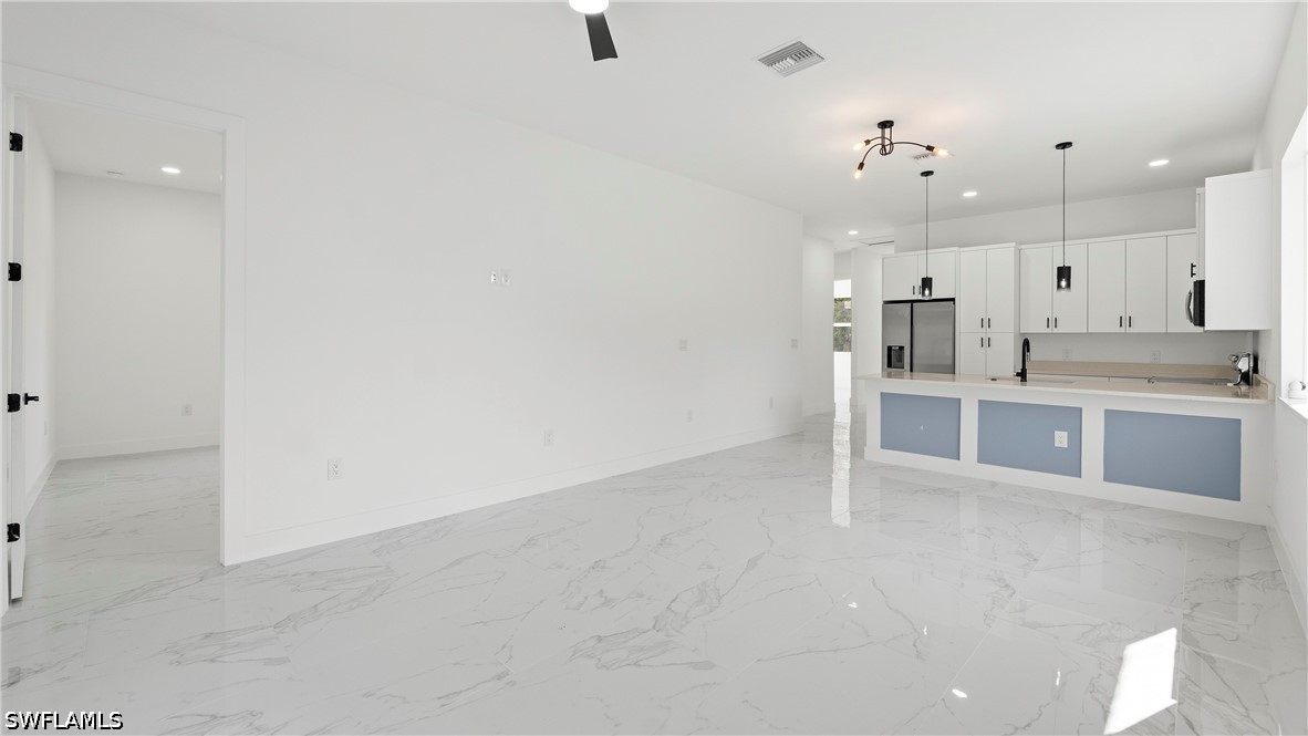 3 Bed SingleFamilyResidence for Sale in Lehigh Acres, photo 10