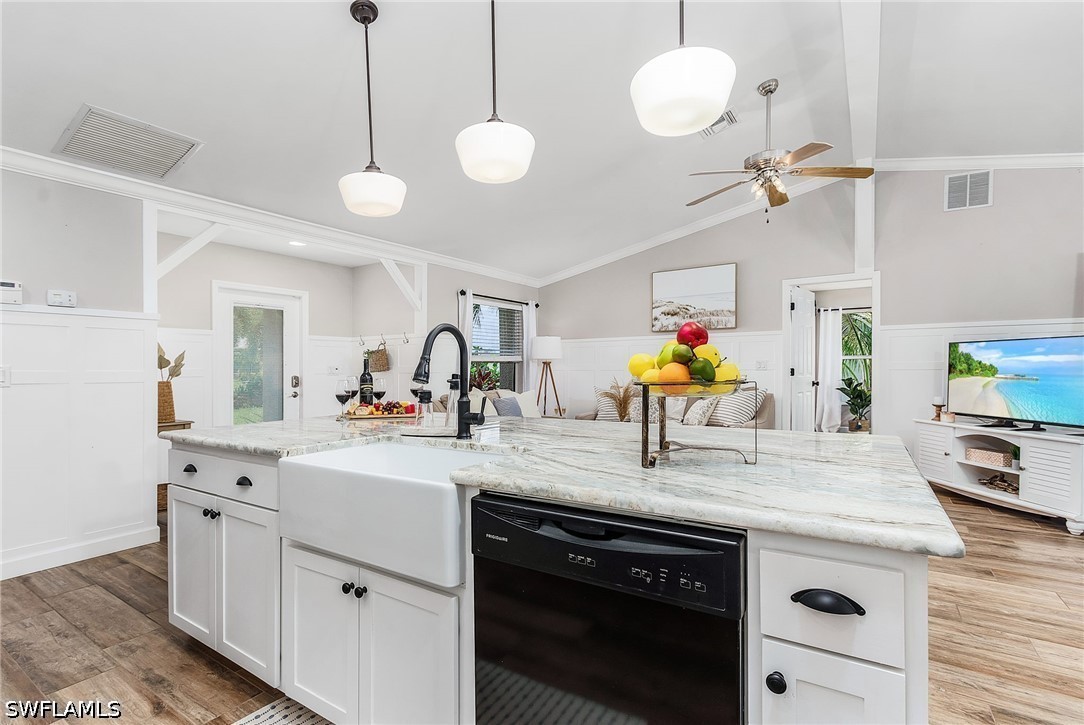 3 Bed Pool Home for Sale in Cape Coral, photo 10