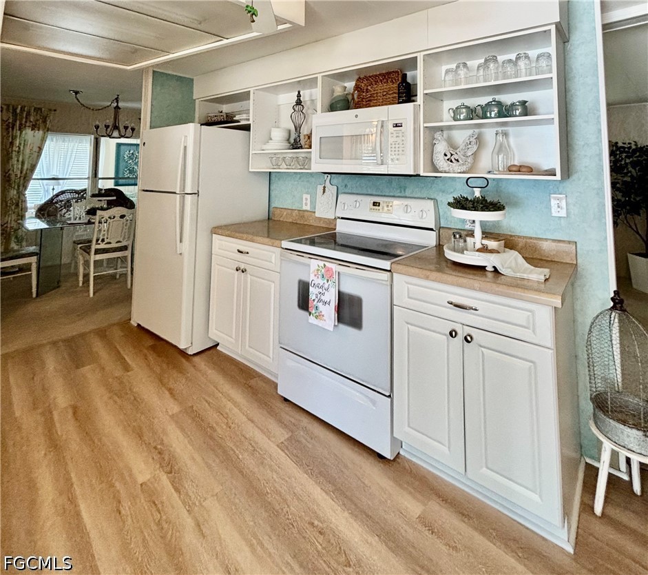 2 Bed ManufacturedHome for Sale in North Fort Myers, photo 10