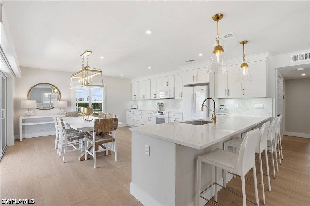 2 Bed Pool Home for Sale in Hickory Shores, photo 10