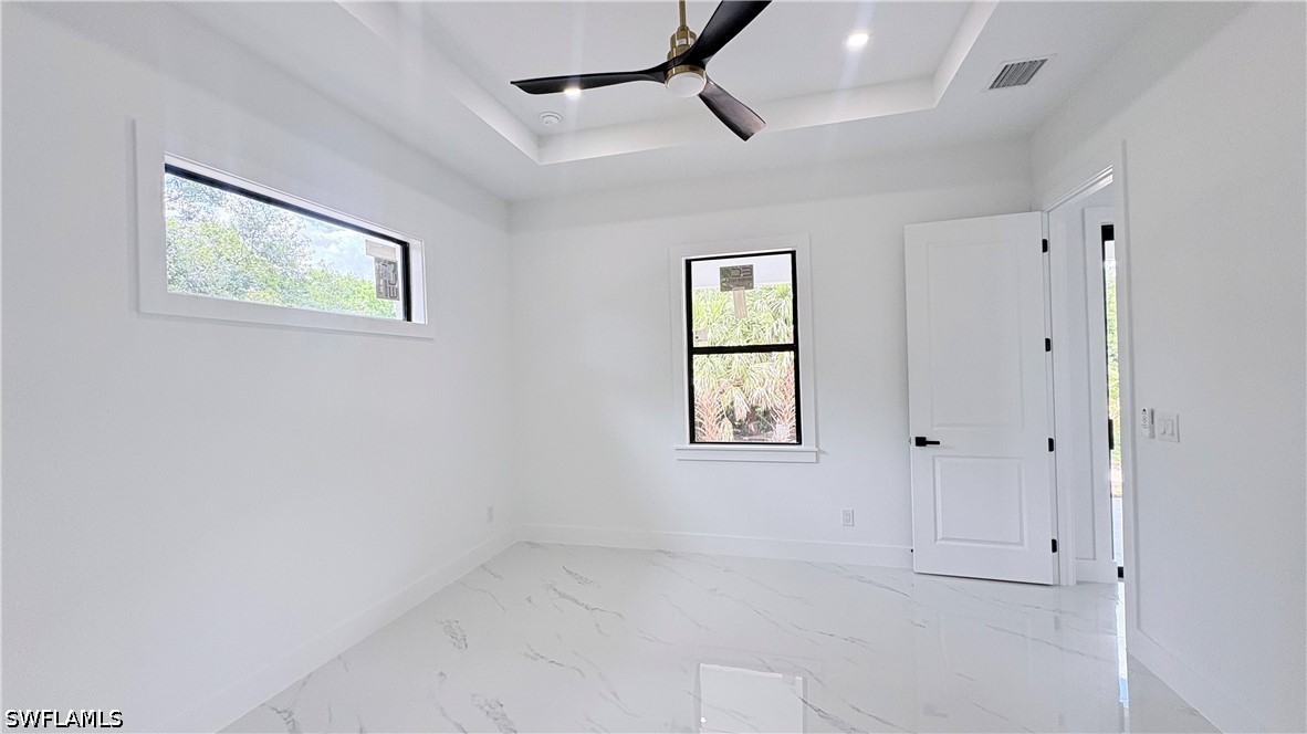 4 Bed SingleFamilyResidence for Sale in Lehigh Acres, photo 10