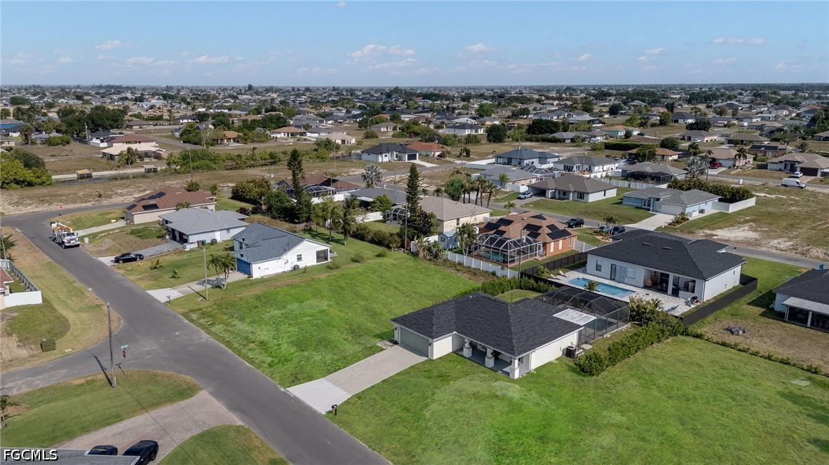 3 Bed Pool Home for Sale in Cape Coral, photo 10