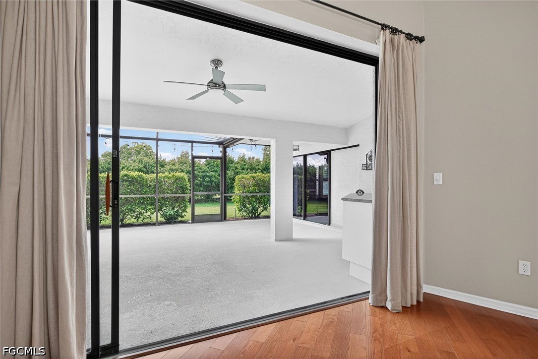 3 Bed SingleFamilyResidence for Sale in Fort Myers, photo 10