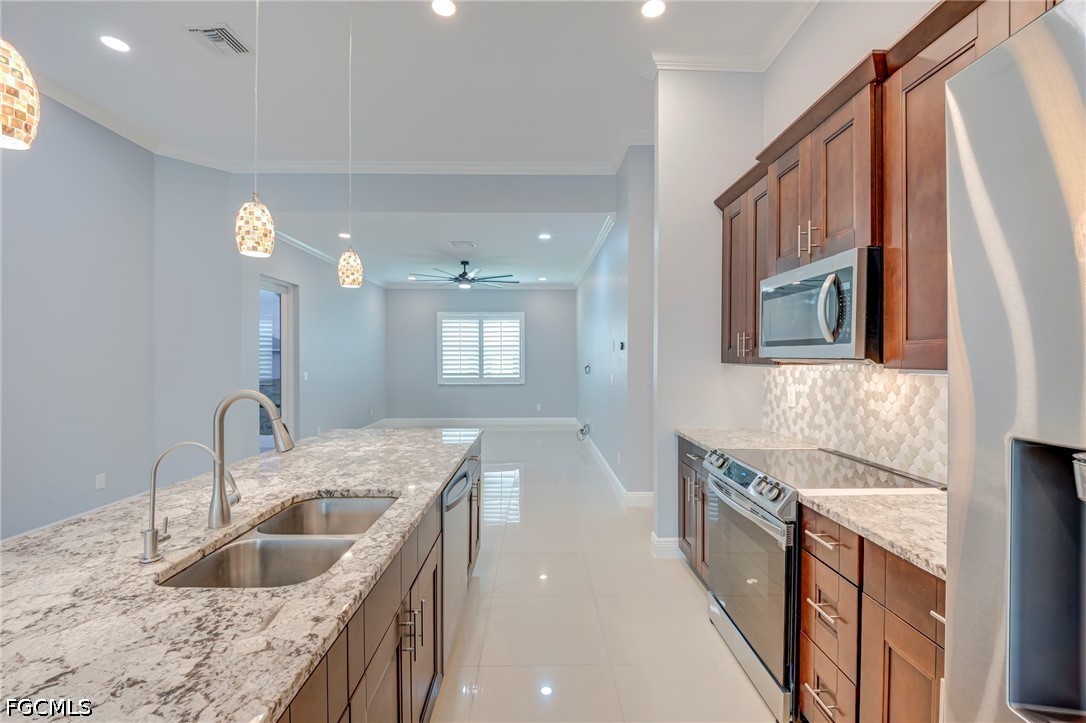4 Bed SingleFamilyResidence for Sale in Lehigh Acres, photo 10