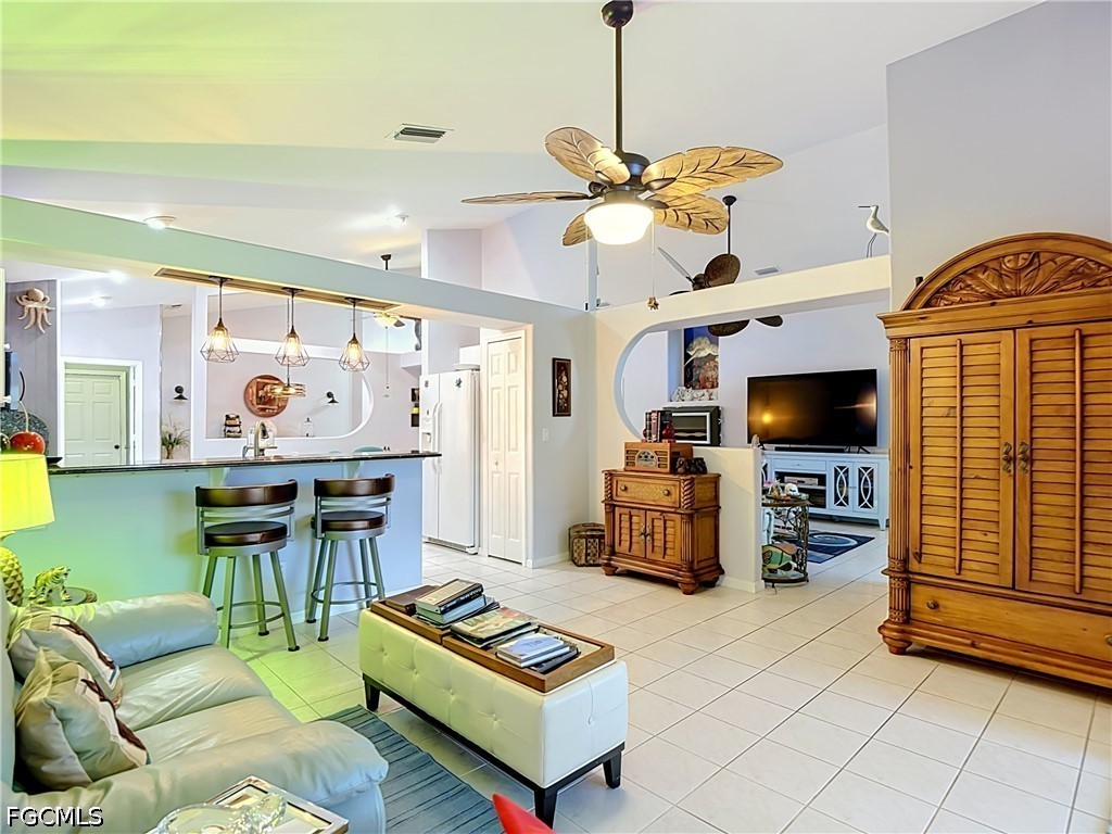 2 Bed Waterfront Home for Sale in Palm Island, photo 10