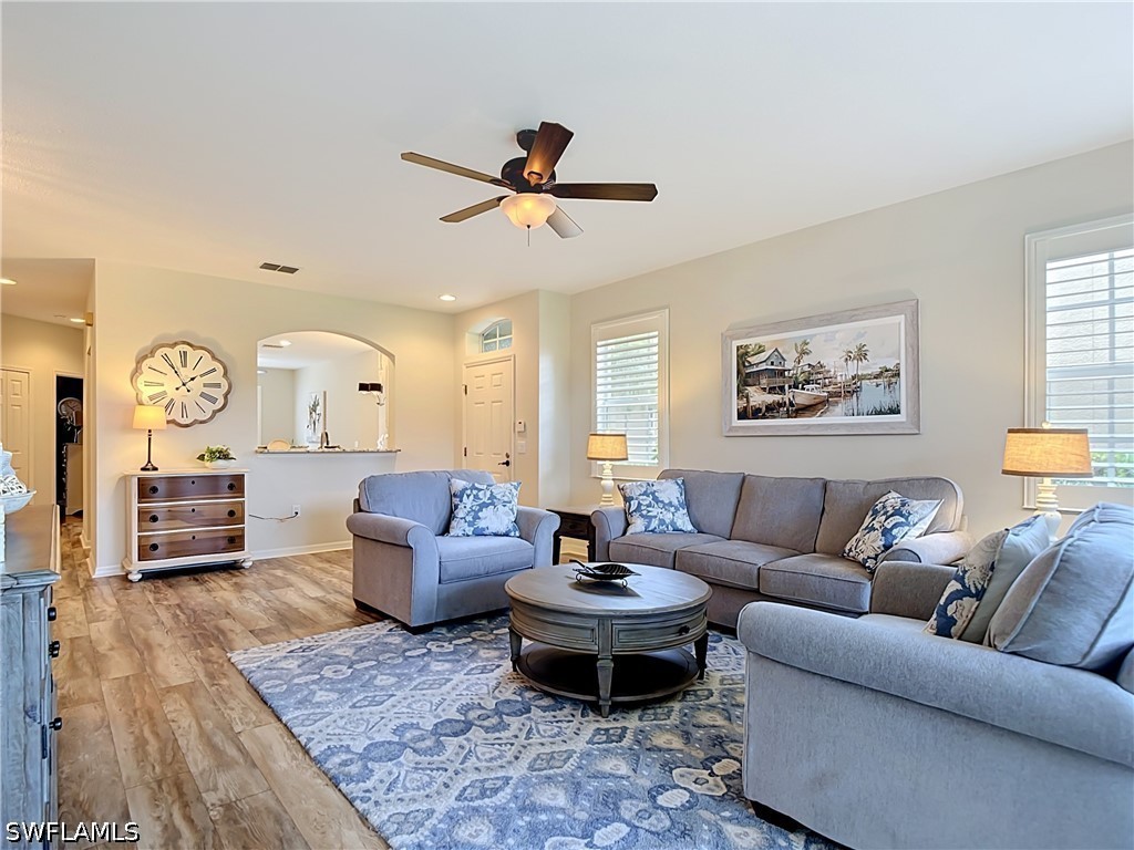 2 Bed Condominium for Sale in Sabal Palm, photo 10