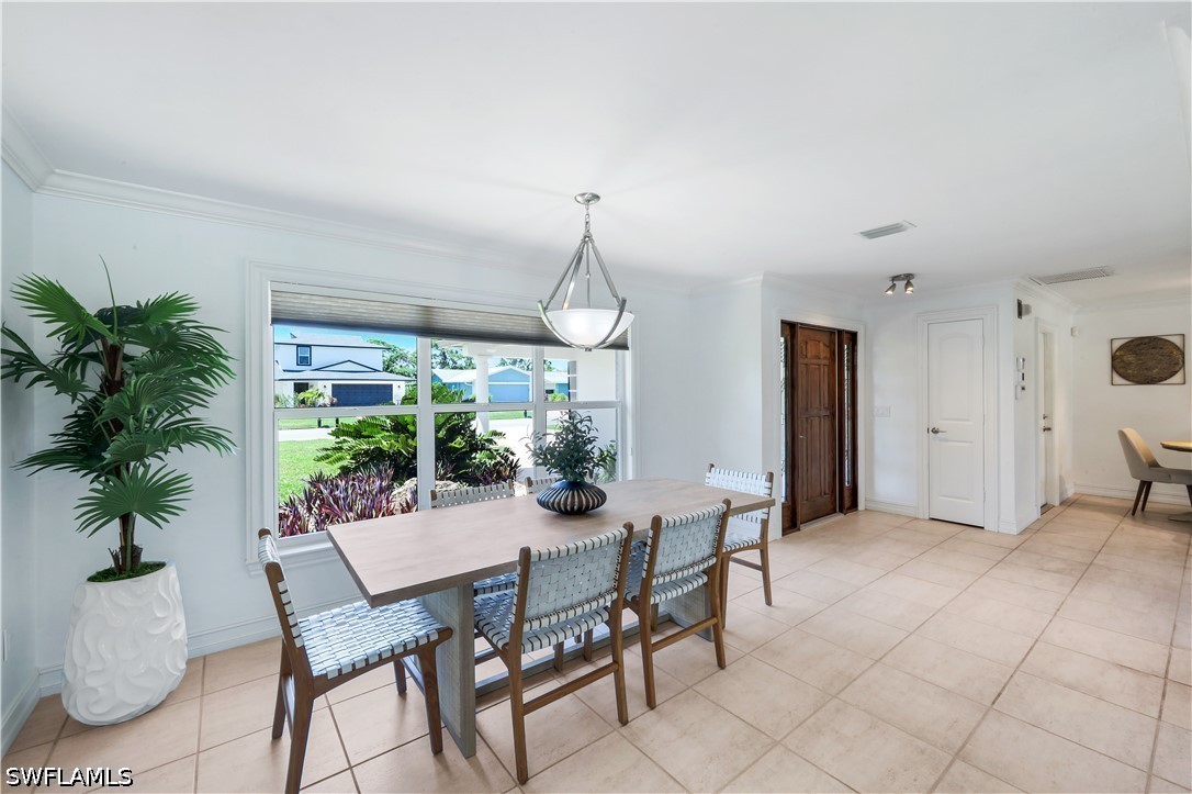 3 Bed Pool Home for Sale in Palm River Estates, photo 10