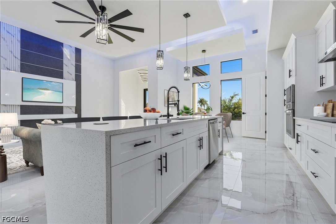 3 Bed SingleFamilyResidence for Sale in Cape Coral, photo 10