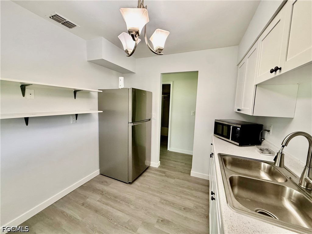 2 Bed Attached for Sale in Lehigh Acres, photo 10