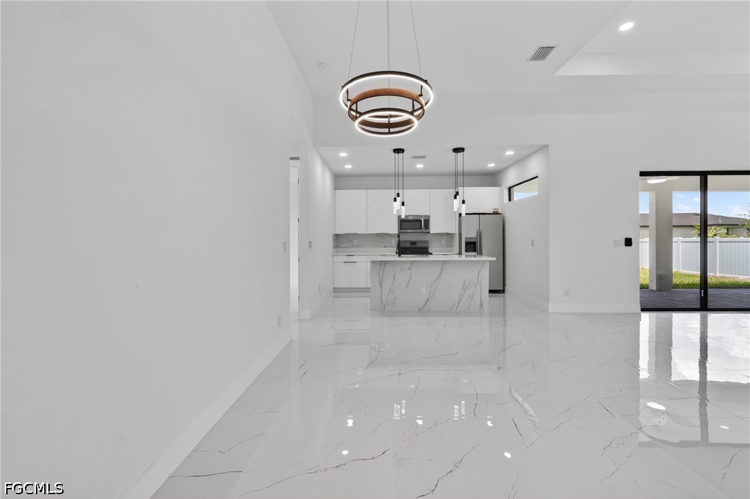 4 Bed SingleFamilyResidence for Sale in Cape Coral, photo 10