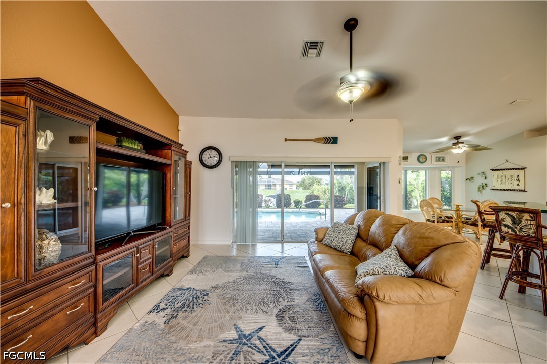 3 Bed Pool Home for Sale in Cape Coral, photo 10