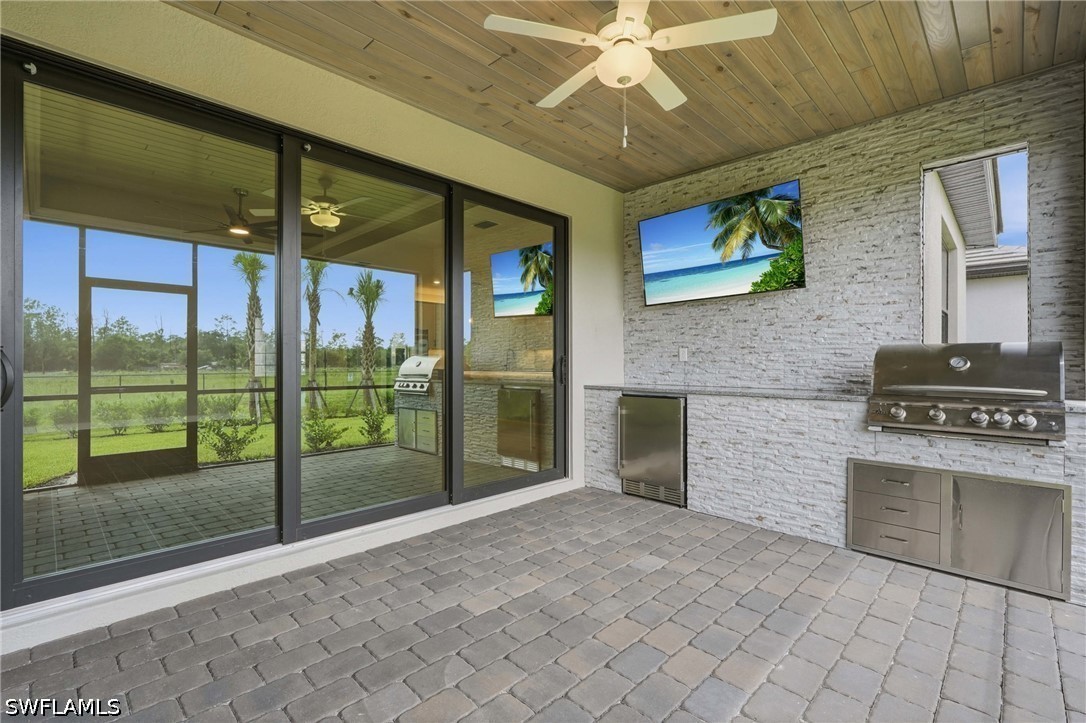 3 Bed SingleFamilyResidence for Sale in Estero, photo 10